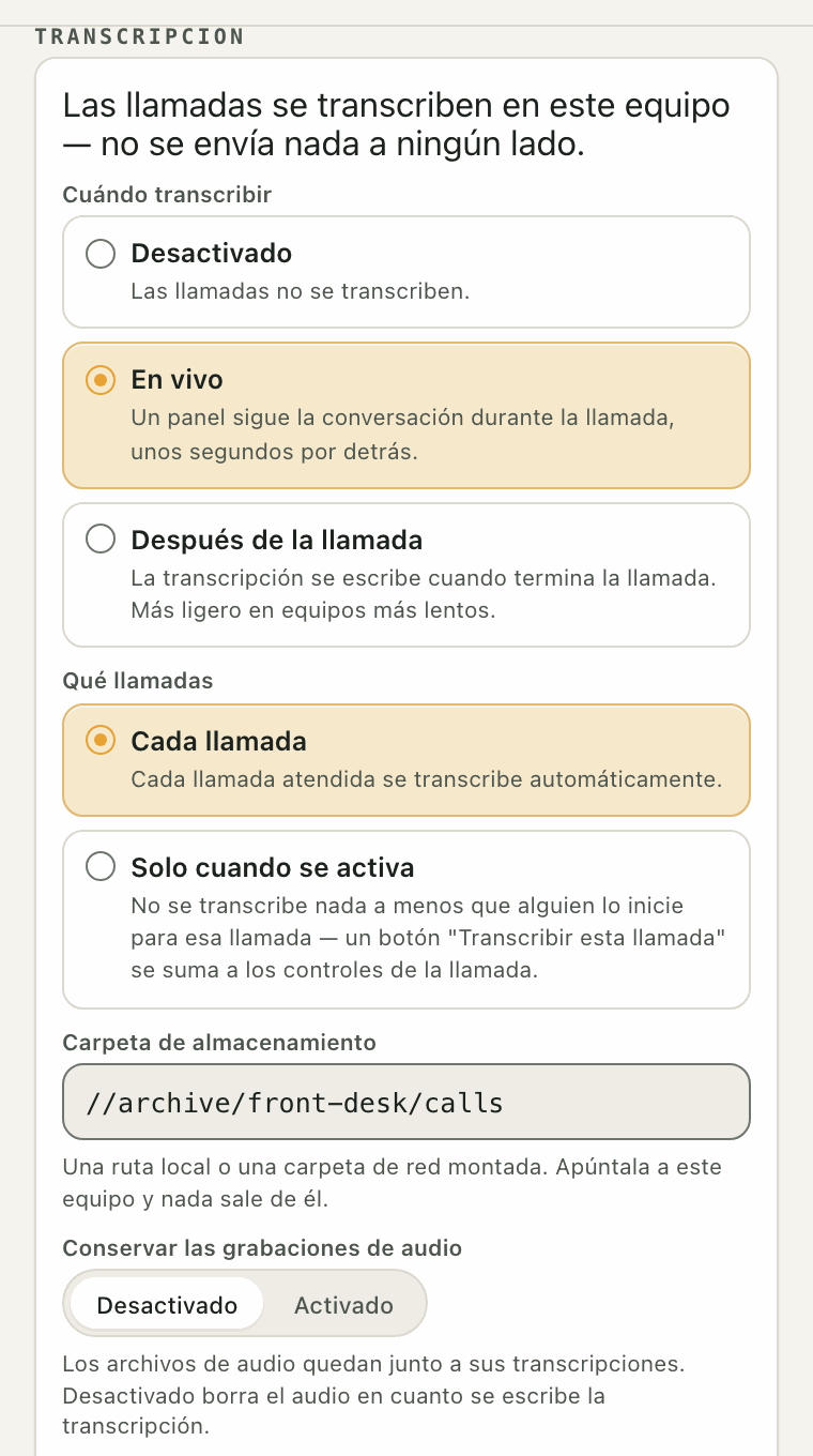 Ajustes de transcripción: cuándo transcribir, qué llamadas, la carpeta donde se guardan y si se conserva el audio.