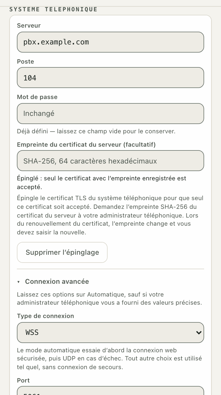 Réglages du standard : serveur, poste, mot de passe, et un champ facultatif pour l'empreinte du certificat.
