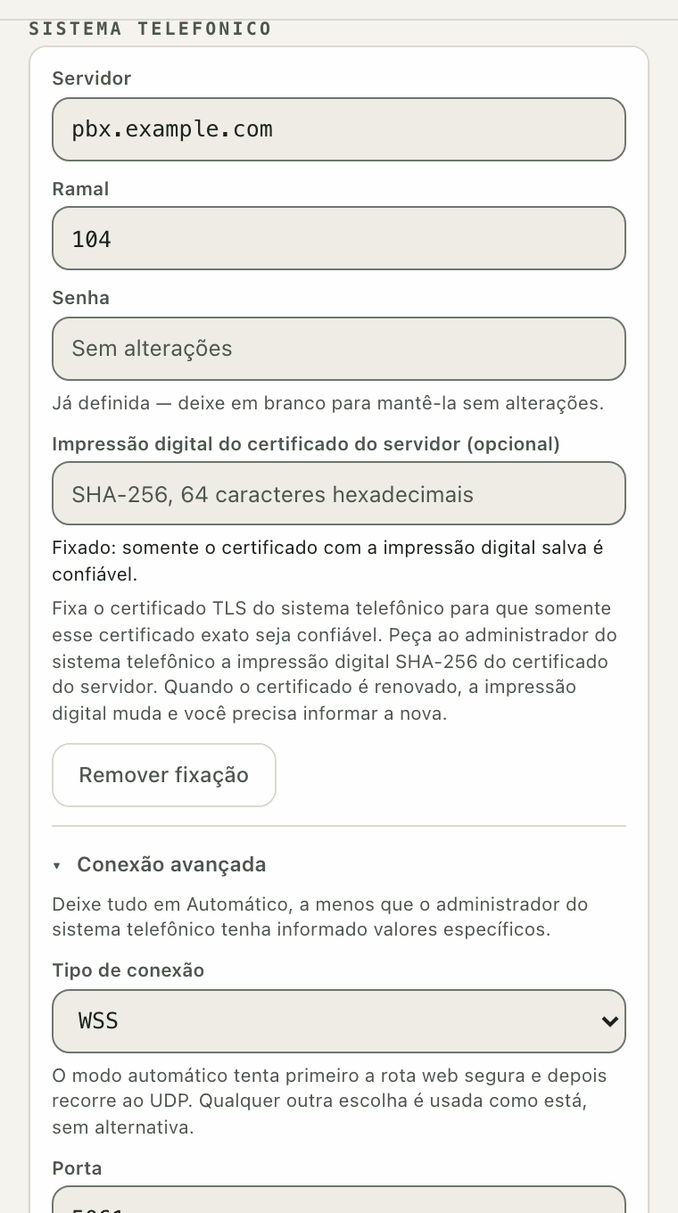 Configurações do sistema telefônico: servidor, ramal, senha e um campo opcional para a impressão digital do certificado.